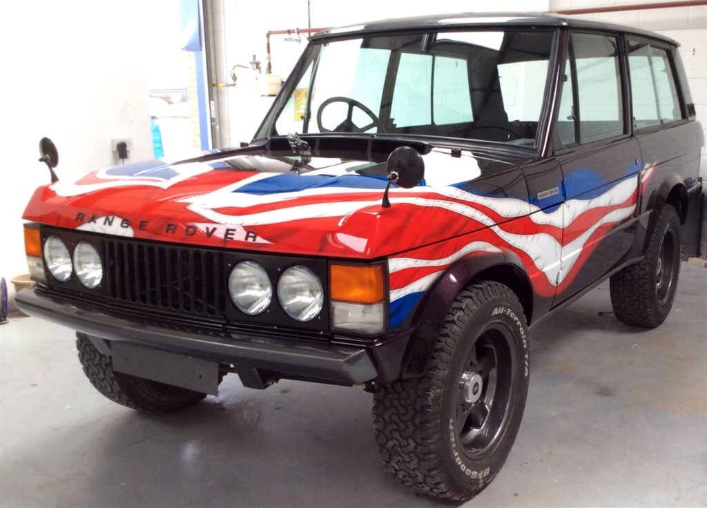 Land Rover Union Jack (Intense Paint and Design)